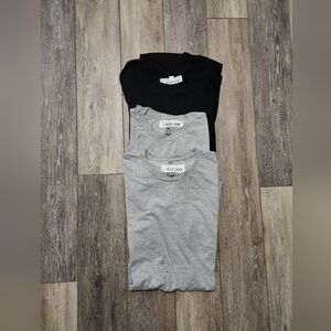 80Eighty Patch Long Body T-shirts - Lot Of 3